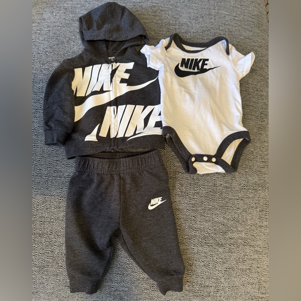 Nike Kids Grey and White Hoodie Set